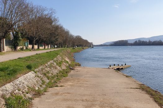 Chemin de halage en Saône